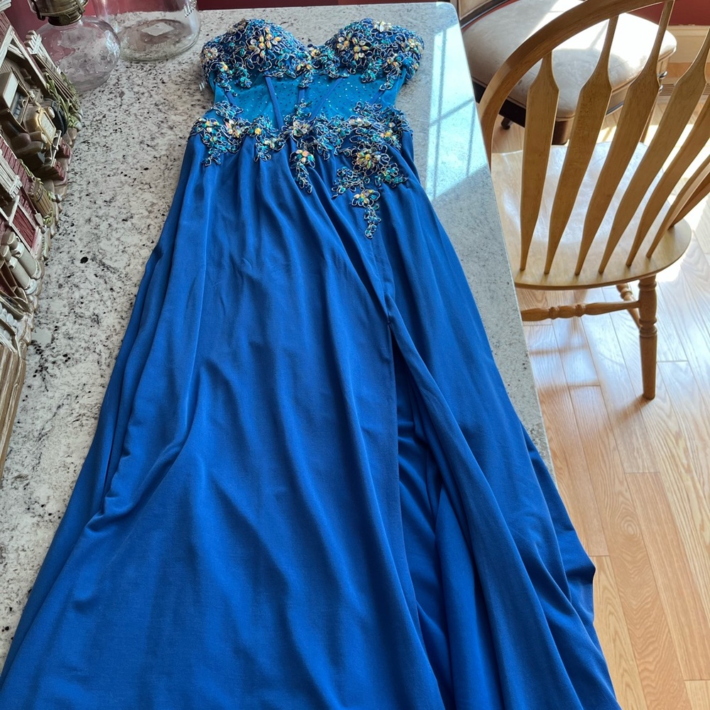 Womens gown